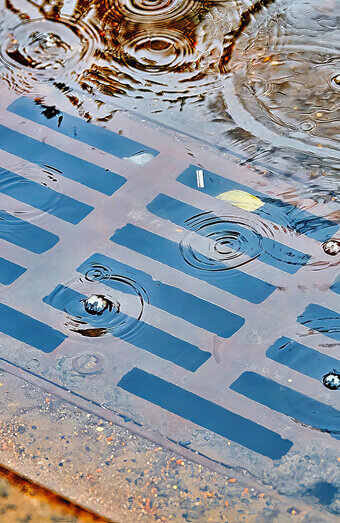 https://blockeddrainskoondoola.com.au/uploads/2025/07/stormwater-drains-58152.jpg
